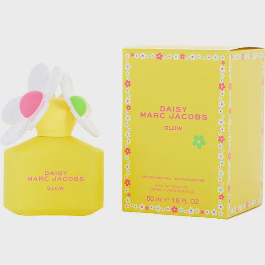 Marc Jacobs Daisy Glow women’s EDT bottle with floral design and pastel colors, showcasing the elegant perfume packaging.